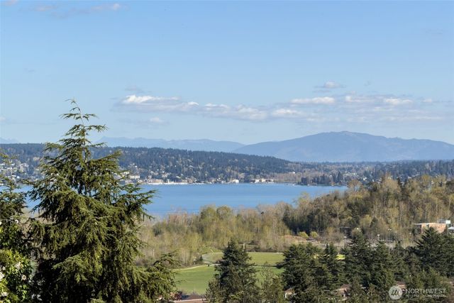 7508 56th Avenue NE, Seattle, WA 98115