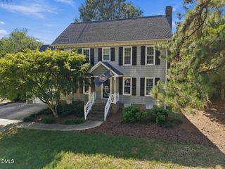 2605 Hiking Trail, Raleigh, NC 27615