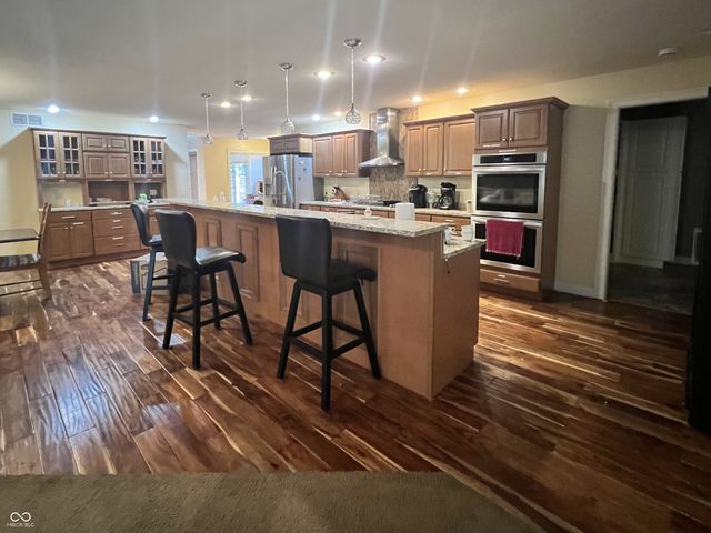 10023 Cedar Point Drive, Carmel, IN 46032