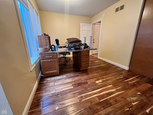 10023 Cedar Point Drive, Carmel, IN 46032