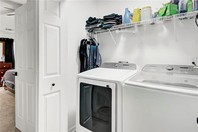 5356 Creekview Way, Ellenwood, GA 30294