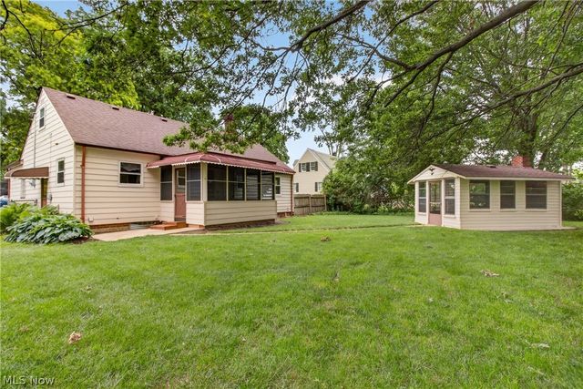 4740 Silverdale Road, North Olmsted, OH 44070
