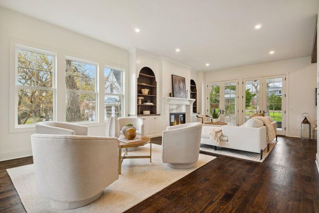 4717 Meadow Road, Edina, MN 55424