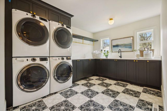 4717 Meadow Road, Edina, MN 55424