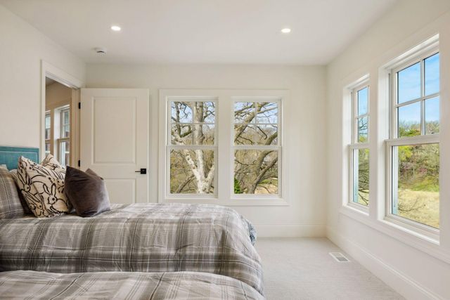 4717 Meadow Road, Edina, MN 55424