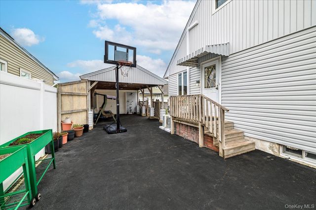3131 Brower Avenue, Oceanside, NY 11572