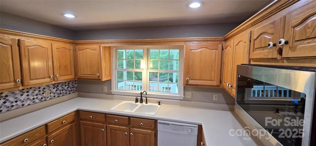 221 Flat Branch Trail, Mill Spring, NC 28756