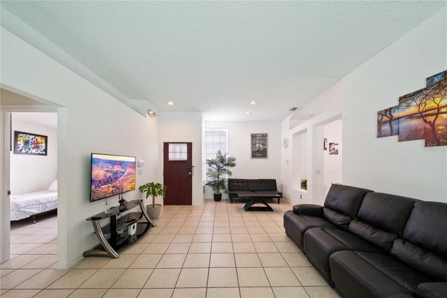 3016 BLOOMSBURY DRIVE, Kissimmee, FL 34747