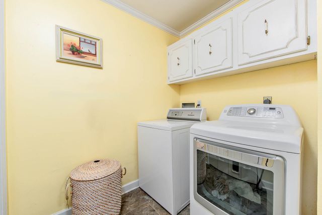 220 Ouiski Bayou Drive, Houma, LA 70360