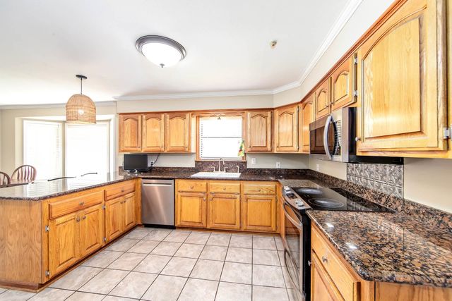 220 Ouiski Bayou Drive, Houma, LA 70360