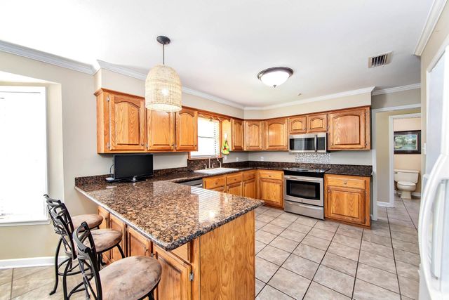 220 Ouiski Bayou Drive, Houma, LA 70360