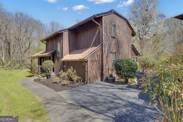 36 Fairway Lane, Peachtree City, GA 30269