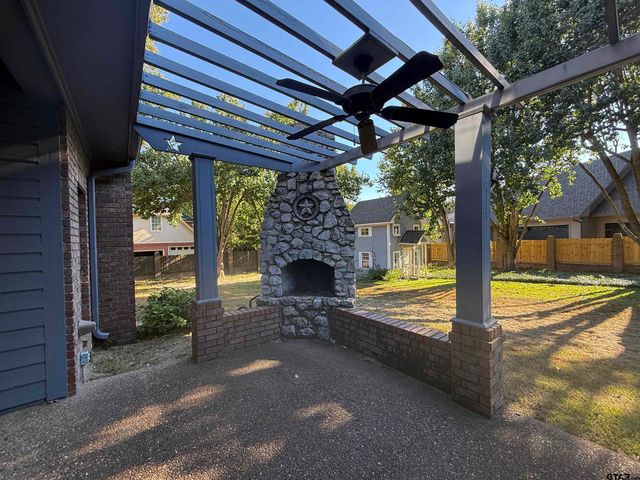 1606 Woodlands, Tyler, TX 75703