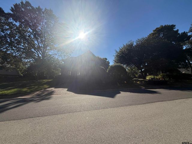 1606 Woodlands, Tyler, TX 75703