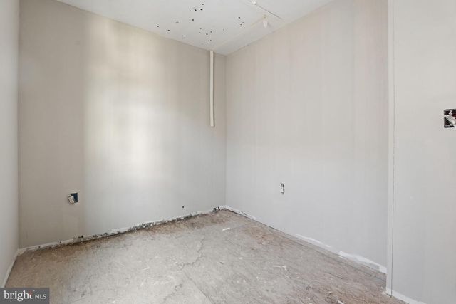 1328 N CAREY ST, Baltimore, MD 21217