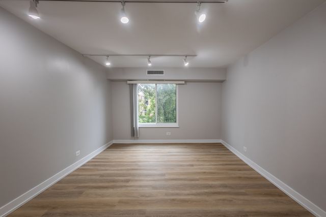 1415 E Central Road 315B, Arlington Heights, IL 60005