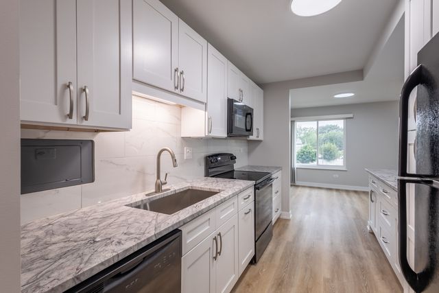 1415 E Central Road 315B, Arlington Heights, IL 60005