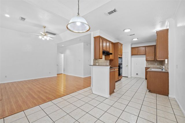 2106 Hawks Road, Missouri City, TX 77489