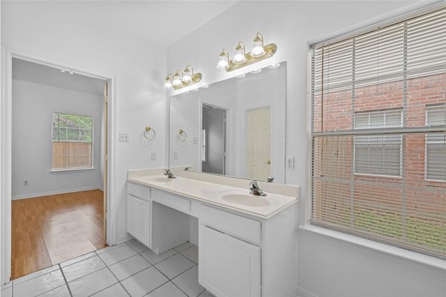 2106 Hawks Road, Missouri City, TX 77489