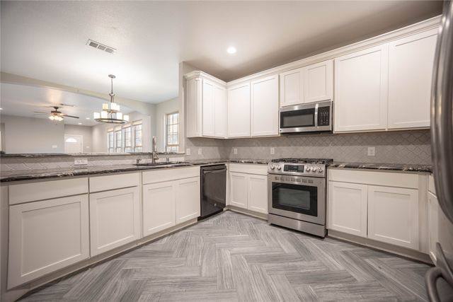 2127 Spikes Street, Grand Prairie, TX 75051