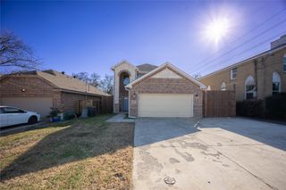 2127 Spikes Street, Grand Prairie, TX 75051