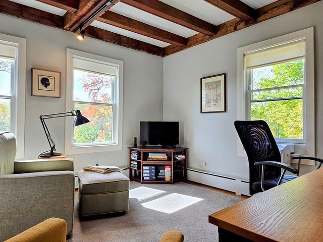 47 Harty Dr, Petersham, MA 01366