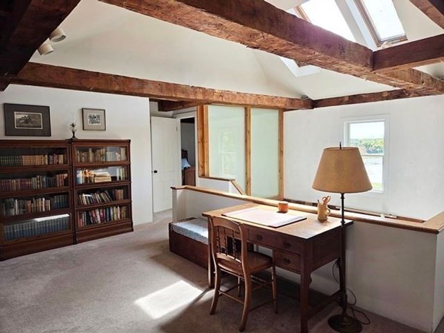 47 Harty Dr, Petersham, MA 01366