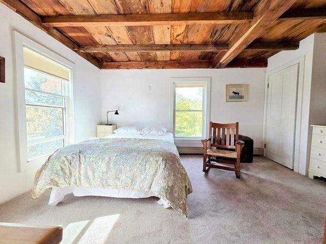 47 Harty Dr, Petersham, MA 01366