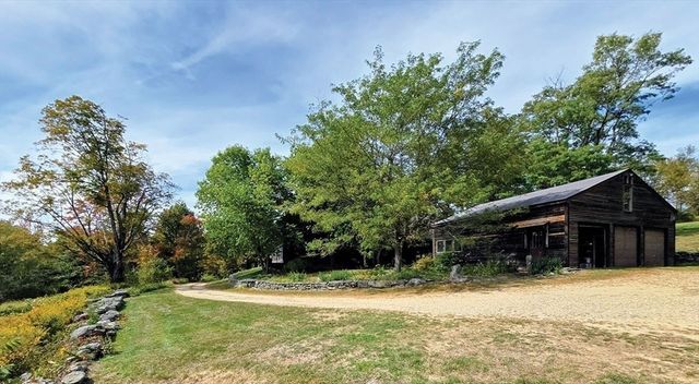 47 Harty Dr, Petersham, MA 01366