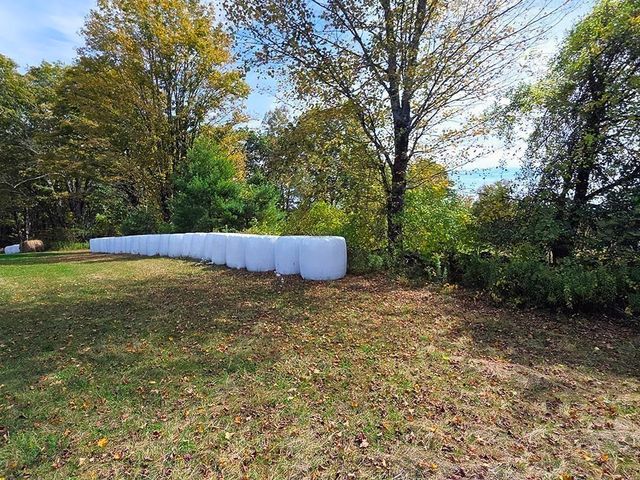 47 Harty Dr, Petersham, MA 01366