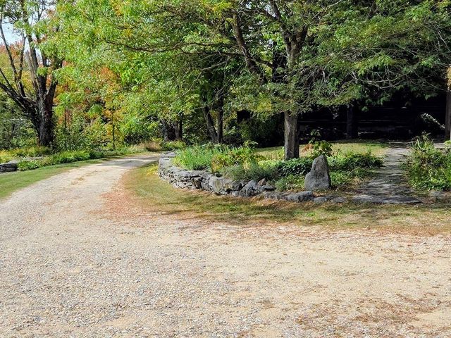 47 Harty Dr, Petersham, MA 01366