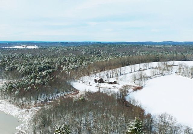 47 Harty Dr, Petersham, MA 01366