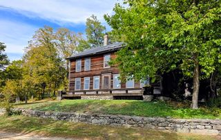 47 Harty Dr, Petersham, MA 01366