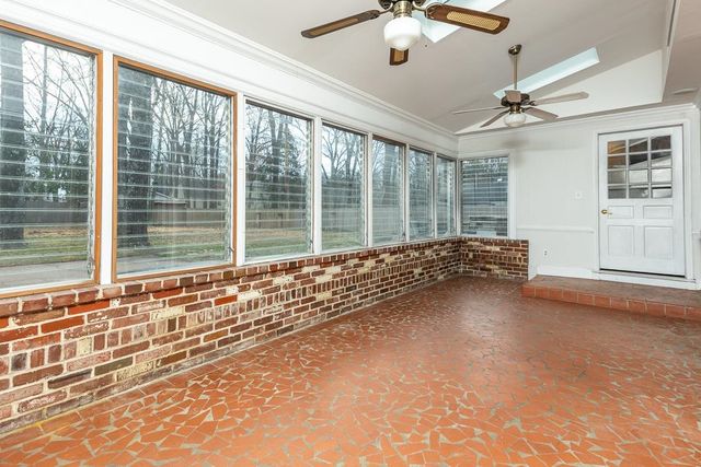 1204 E CRESTWOOD DR, Memphis, TN 38119