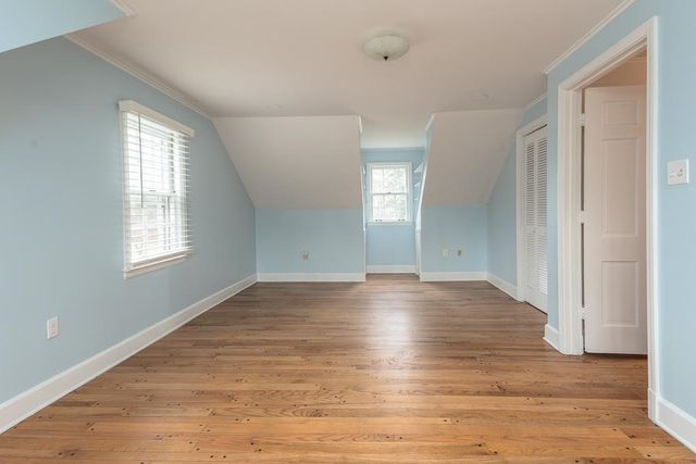 1204 E CRESTWOOD DR, Memphis, TN 38119