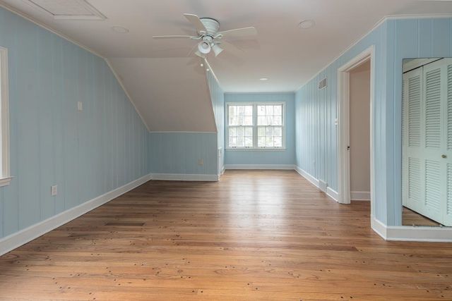 1204 E CRESTWOOD DR, Memphis, TN 38119