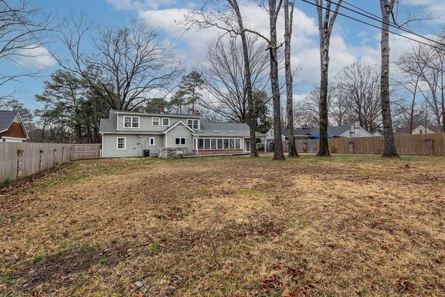 1204 E CRESTWOOD DR, Memphis, TN 38119