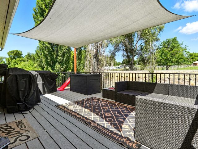 2802 W 4875 S, Roy, UT 84067