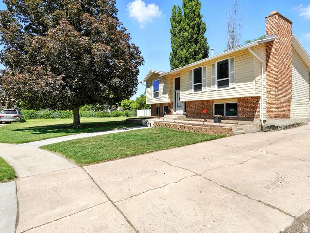 2802 W 4875 S, Roy, UT 84067