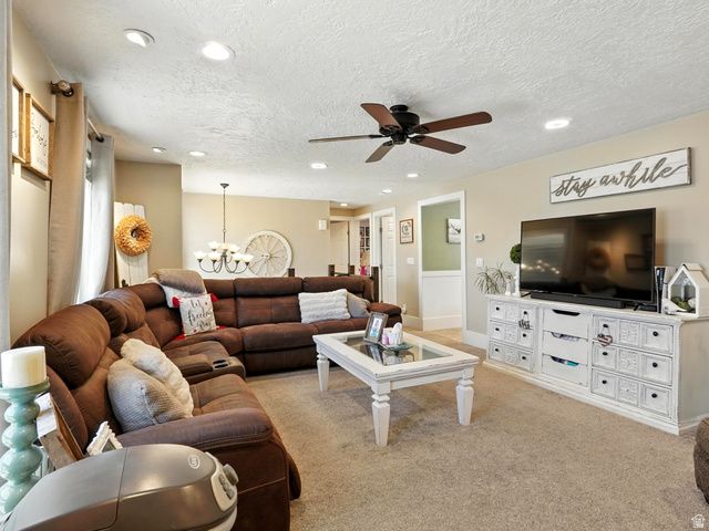 2802 W 4875 S, Roy, UT 84067