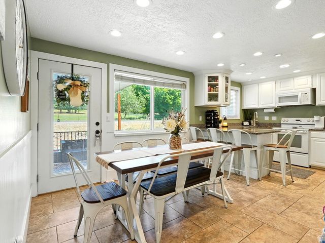 2802 W 4875 S, Roy, UT 84067
