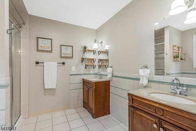 41 Washington Ave, Franklin Twp., NJ 08873