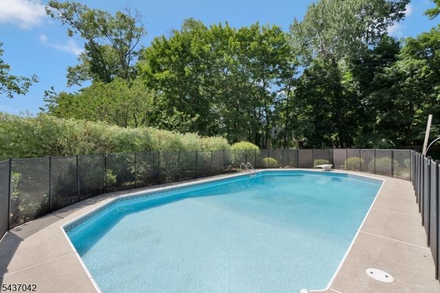 41 Washington Ave, Franklin Twp., NJ 08873