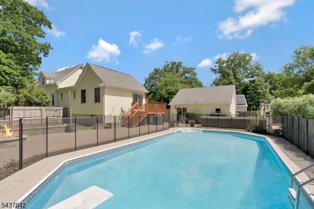 41 Washington Ave, Franklin Twp., NJ 08873