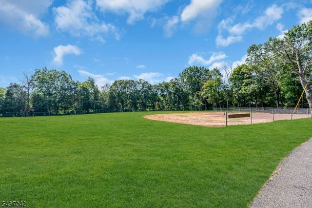 41 Washington Ave, Franklin Twp., NJ 08873