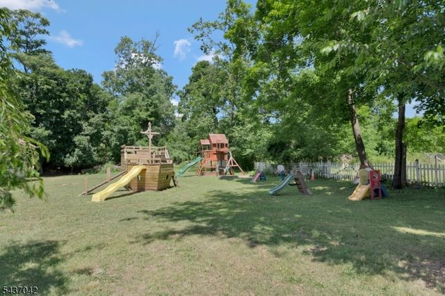 41 Washington Ave, Franklin Twp., NJ 08873