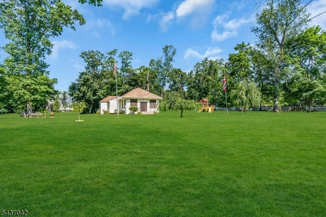 41 Washington Ave, Franklin Twp., NJ 08873