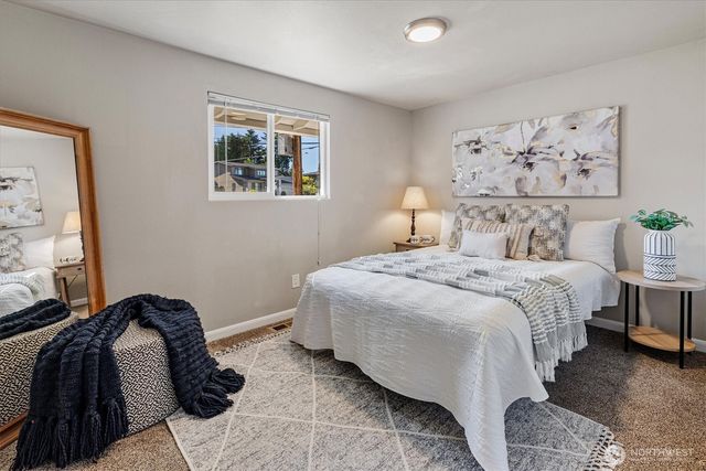 13110 111th Avenue NE, Kirkland, WA 98034