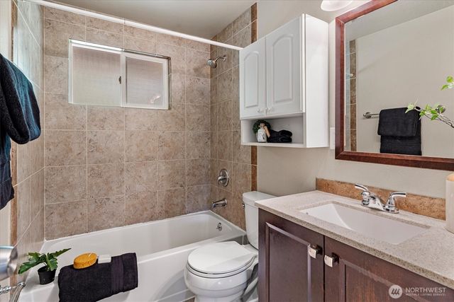 13110 111th Avenue NE, Kirkland, WA 98034