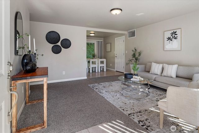 13110 111th Avenue NE, Kirkland, WA 98034